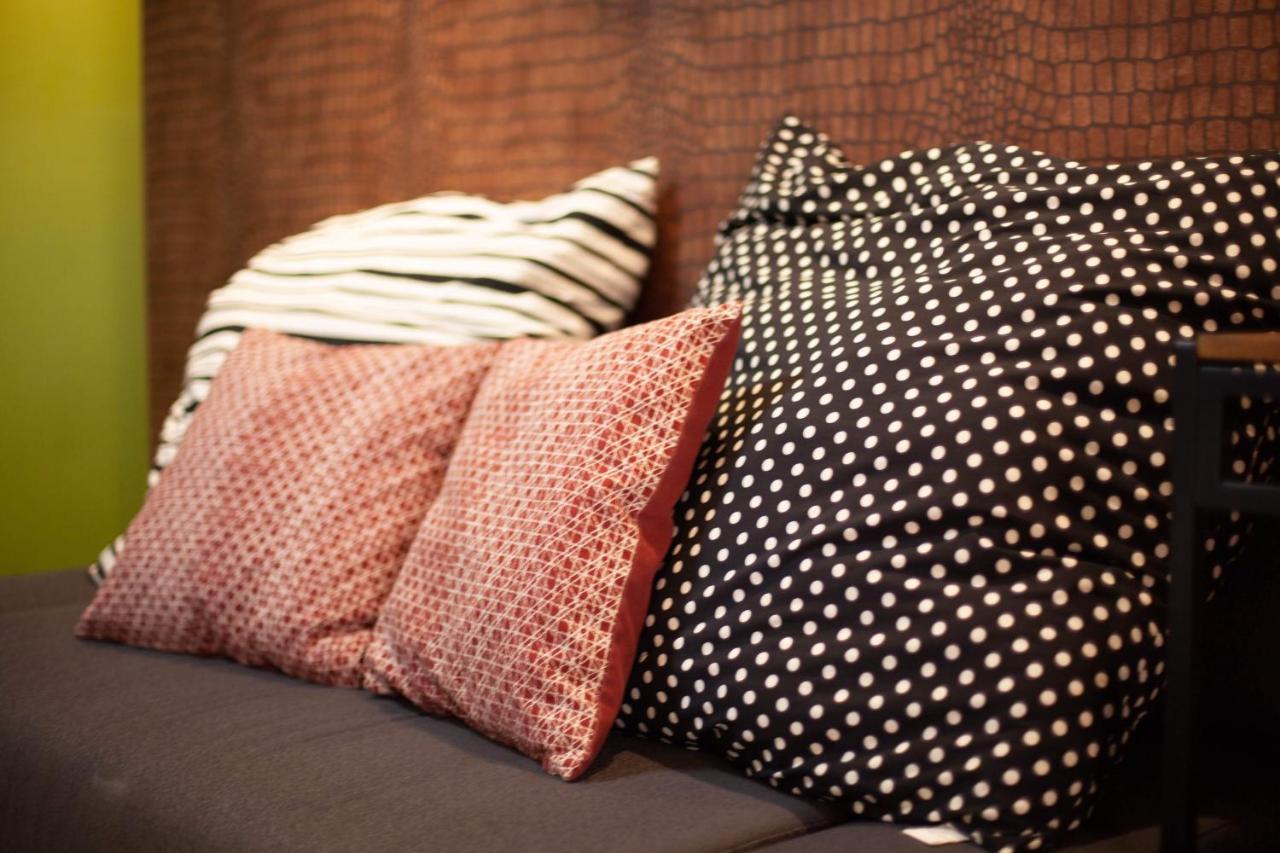 Clean Comfy Cozy Easy To Go Siam Paragon And Chatuchak Market Bangkok Eksteriør billede