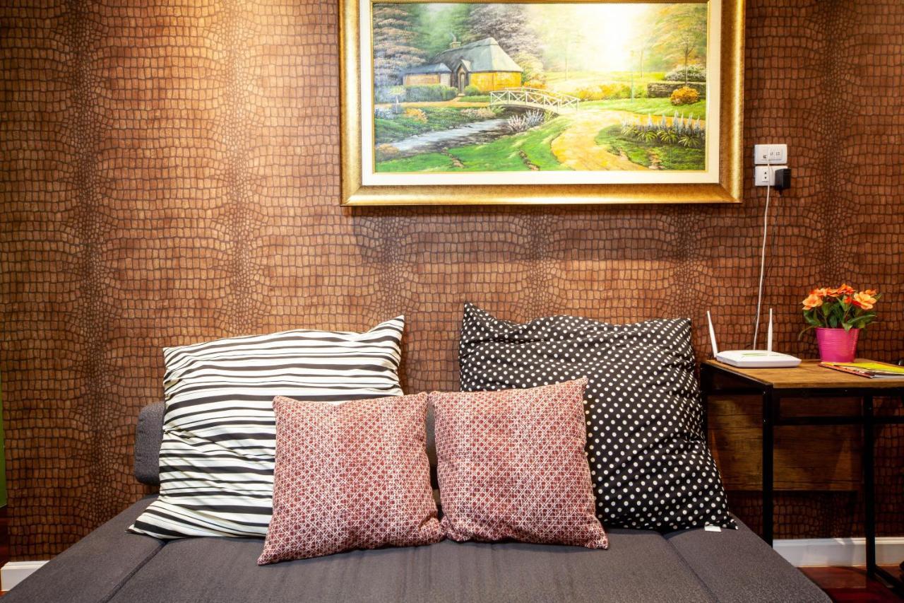 Clean Comfy Cozy Easy To Go Siam Paragon And Chatuchak Market Bangkok Eksteriør billede